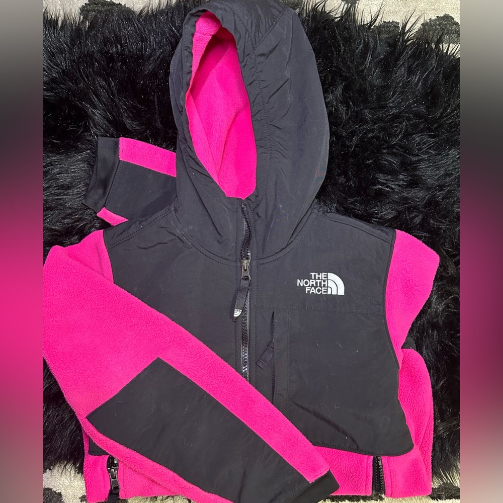 Girl’s Northface hooded Denali